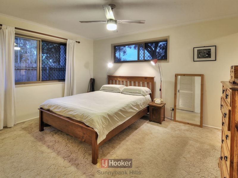 3 Pineneedle Place, Sunnybank Hills QLD 4109