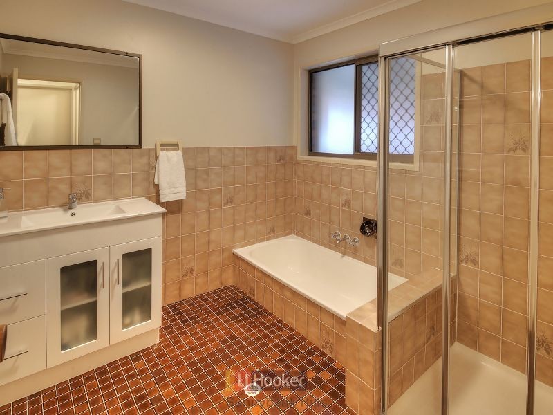 3 Pineneedle Place, Sunnybank Hills QLD 4109