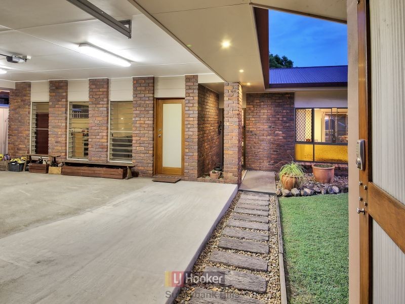 3 Pineneedle Place, Sunnybank Hills QLD 4109