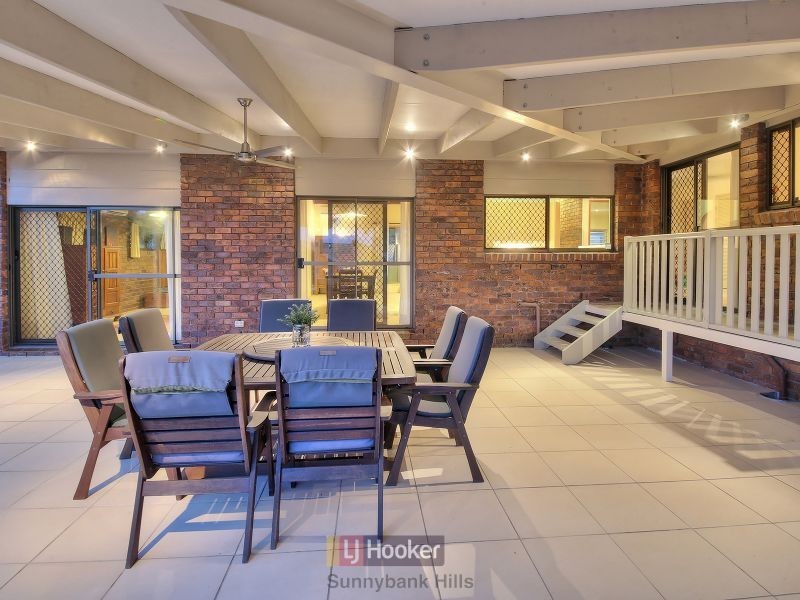 3 Pineneedle Place, Sunnybank Hills QLD 4109