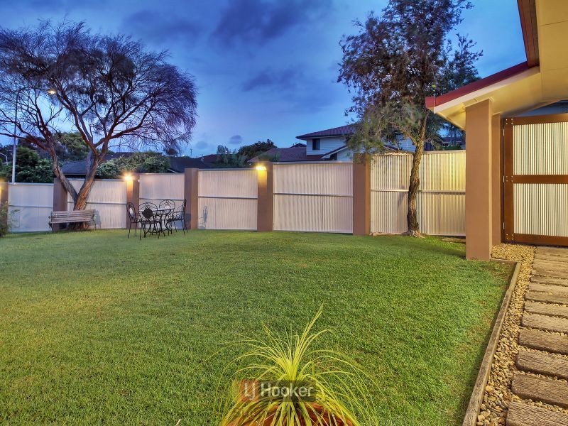 3 Pineneedle Place, Sunnybank Hills QLD 4109