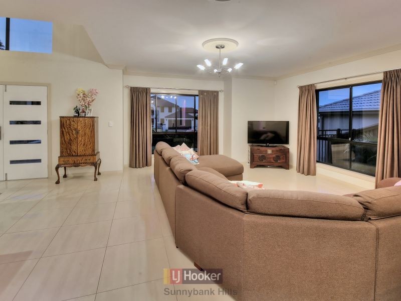 40 Willowleaf Close, Stretton QLD 4116