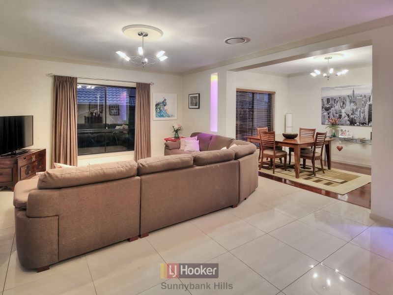 40 Willowleaf Close, Stretton QLD 4116