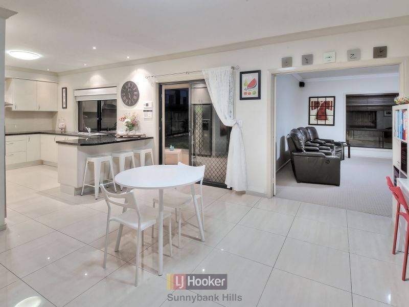 40 Willowleaf Close, Stretton QLD 4116