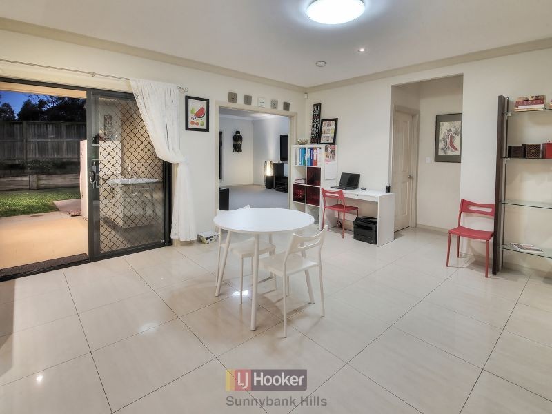 40 Willowleaf Close, Stretton QLD 4116