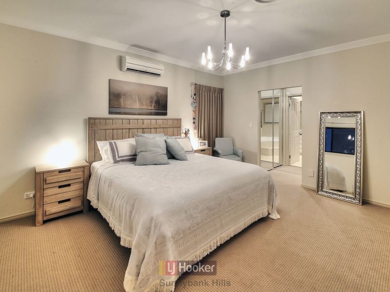 40 Willowleaf Close, Stretton QLD 4116