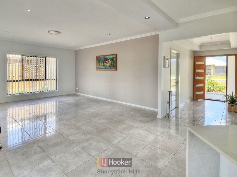 69 Redgum Drive, Regents Park QLD 4118