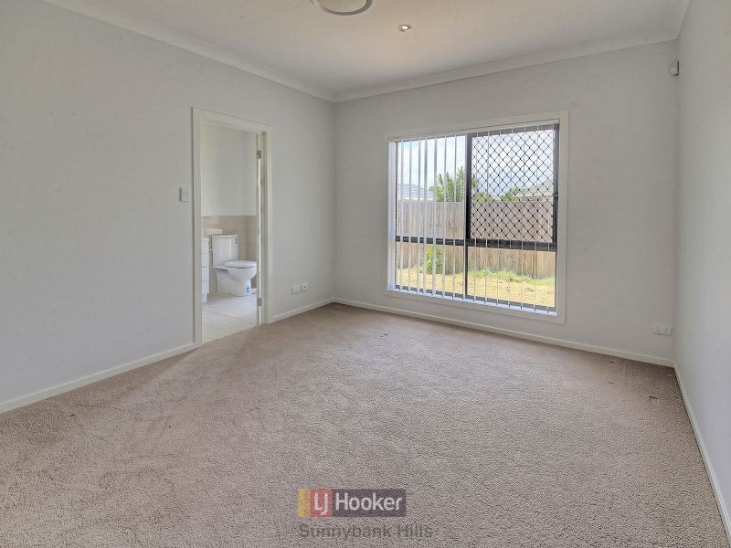 69 Redgum Drive, Regents Park QLD 4118