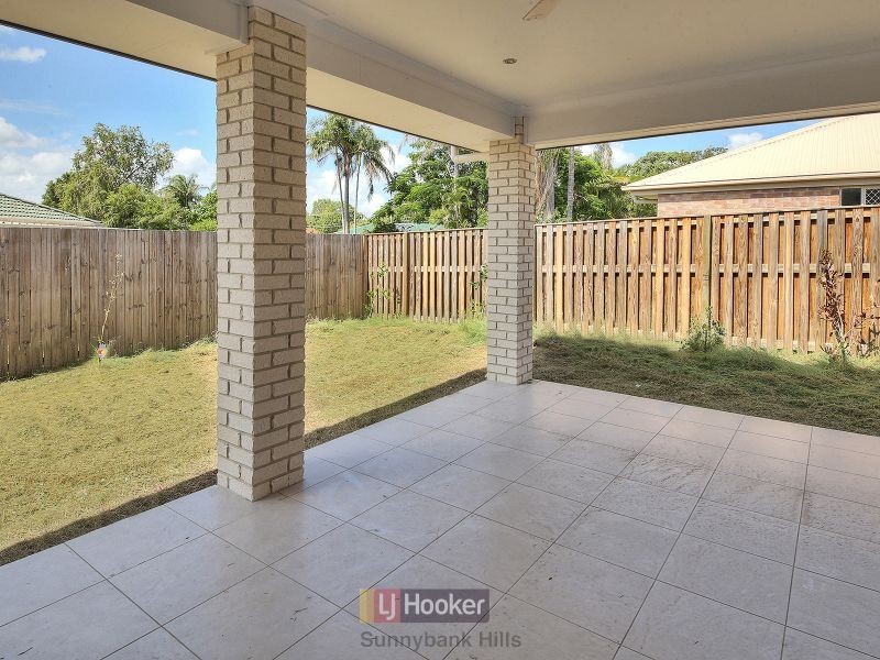 69 Redgum Drive, Regents Park QLD 4118