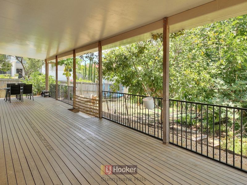 27 Bolwell Street, Runcorn QLD 4113