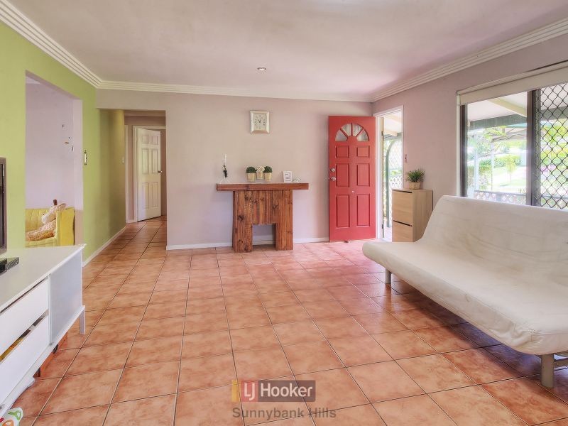 27 Bolwell Street, Runcorn QLD 4113