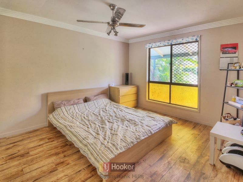 27 Bolwell Street, Runcorn QLD 4113