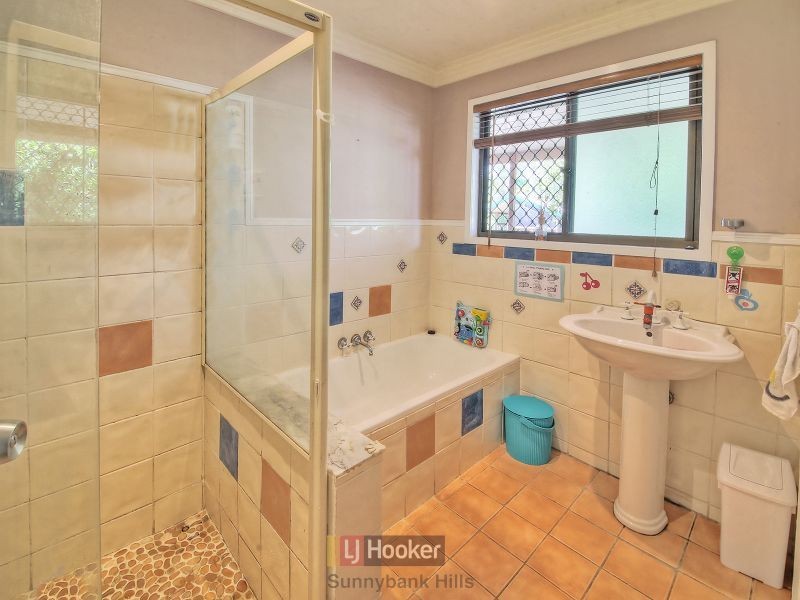 27 Bolwell Street, Runcorn QLD 4113