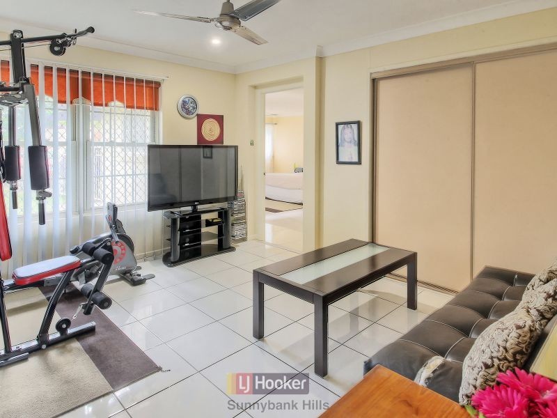 3 Daphine Place, Algester QLD 4115