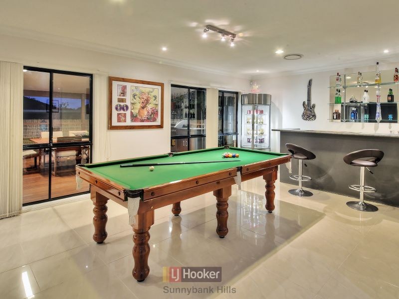 19 Regency Place, Stretton QLD 4116