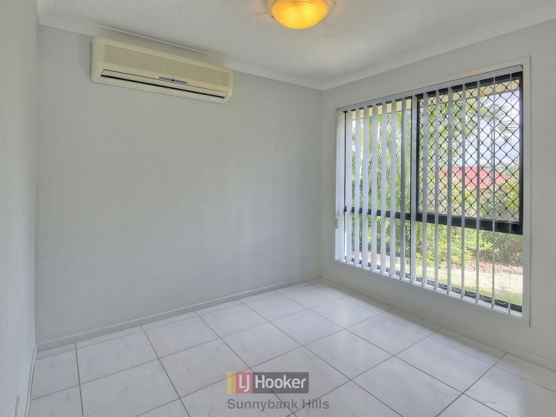 13 Robinson Crescent, Runcorn QLD 4113