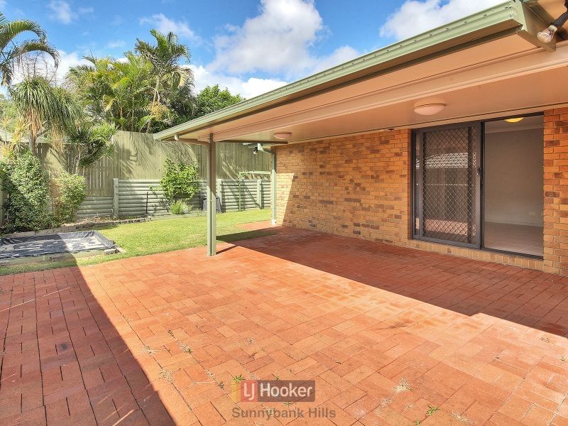 13 Robinson Crescent, Runcorn QLD 4113