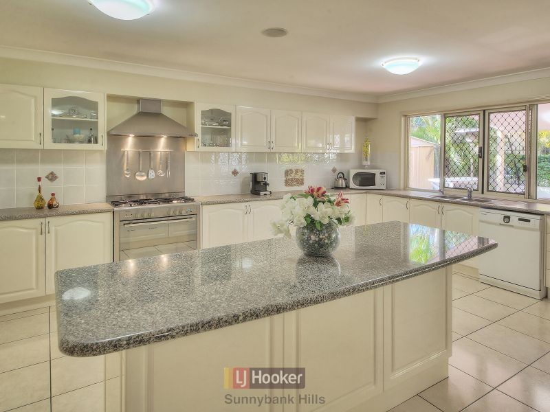 25 Lichfield Place, Parkinson QLD 4115
