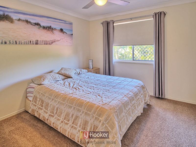 25 Lichfield Place, Parkinson QLD 4115