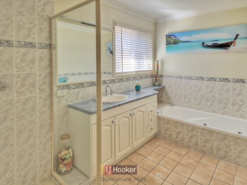 25 Lichfield Place, Parkinson QLD 4115