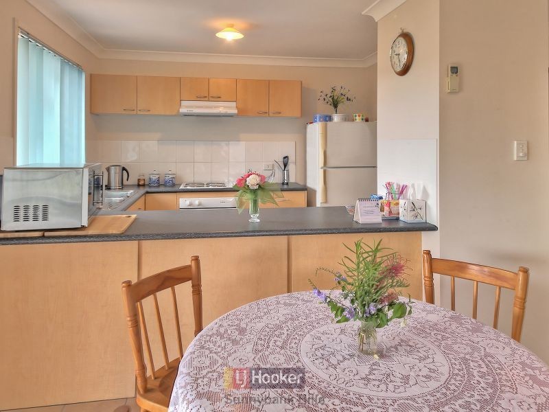 8 Robinson Crescent, Runcorn QLD 4113