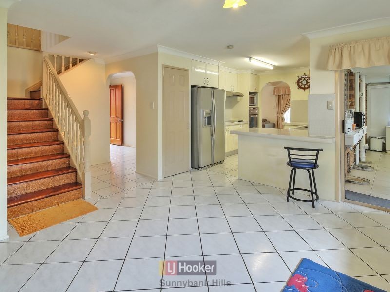 2 Burrum Court, Runcorn QLD 4113