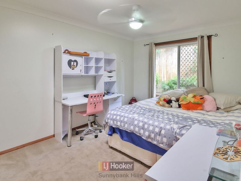 18 Redgum Place, Calamvale QLD 4116