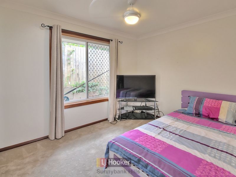 18 Redgum Place, Calamvale QLD 4116