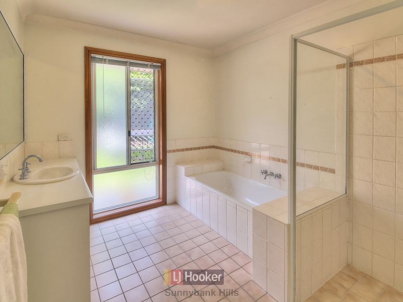 18 Redgum Place, Calamvale QLD 4116