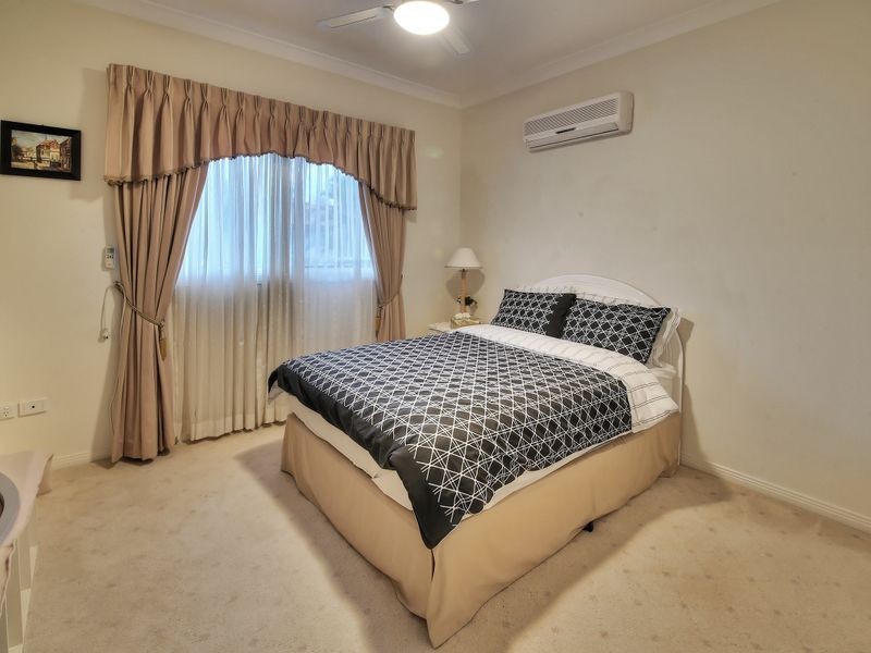 10 Grassland Place, Sunnybank Hills QLD 4109