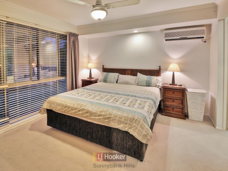 28 Tralee Place, Parkinson QLD 4115