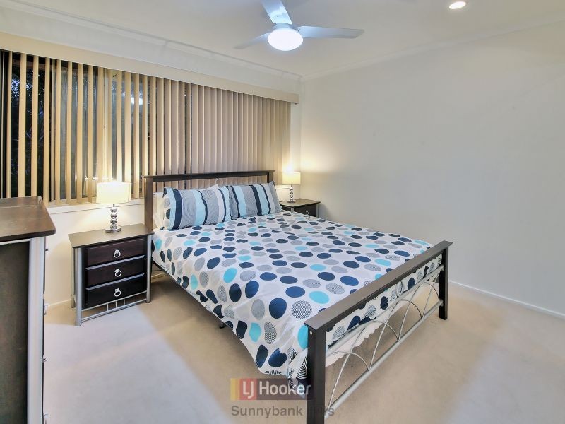28 Tralee Place, Parkinson QLD 4115