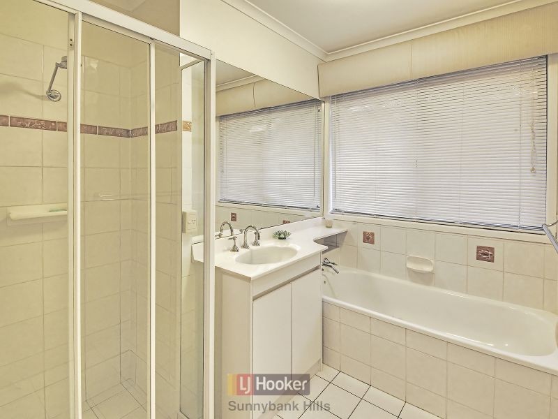 28 Tralee Place, Parkinson QLD 4115