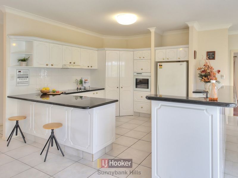 166 The Avenue, Sunnybank Hills QLD 4109