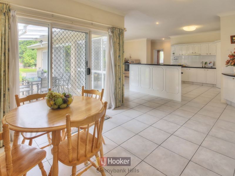 166 The Avenue, Sunnybank Hills QLD 4109