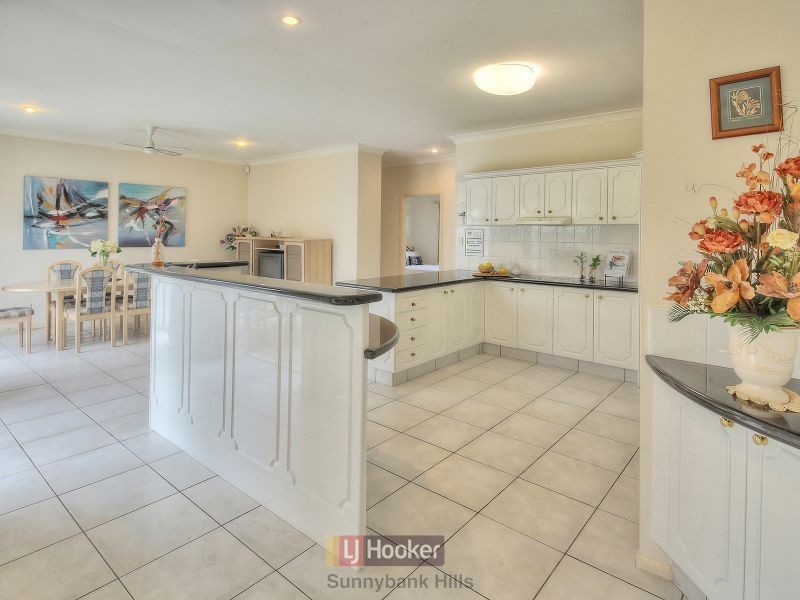 166 The Avenue, Sunnybank Hills QLD 4109