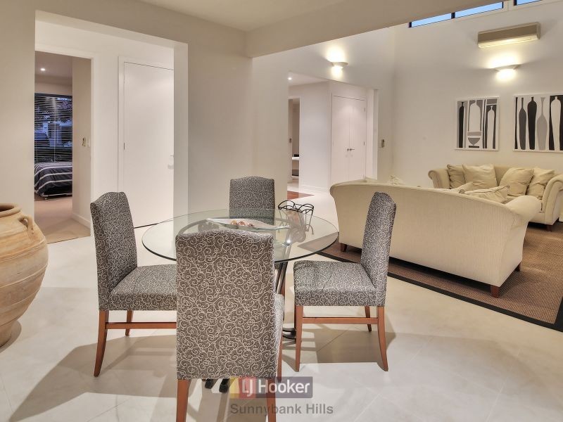 52 Dandelion Street, Eight Mile Plains QLD 4113