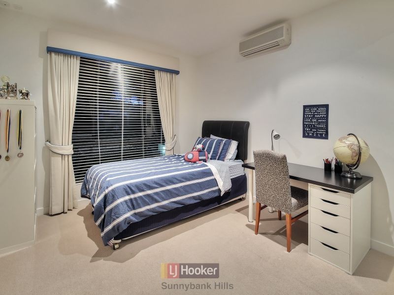 52 Dandelion Street, Eight Mile Plains QLD 4113