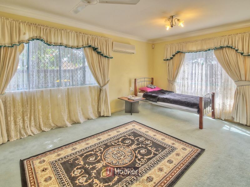 19 Hillcrest Street, Sunnybank Hills QLD 4109