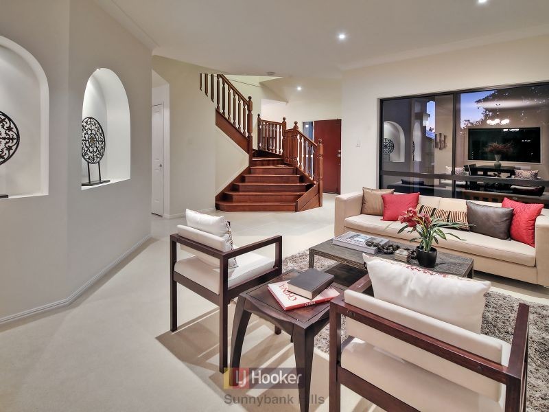 41 Juniper Circuit, Stretton QLD 4116