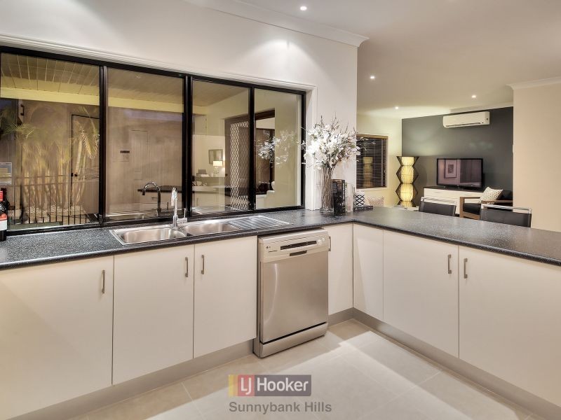 41 Juniper Circuit, Stretton QLD 4116