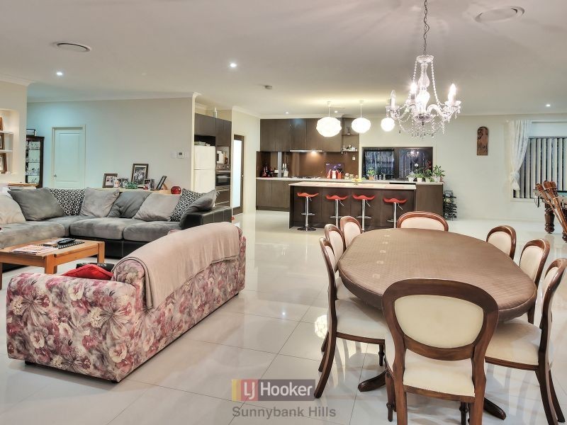 17 Cleveland Place, Stretton QLD 4116