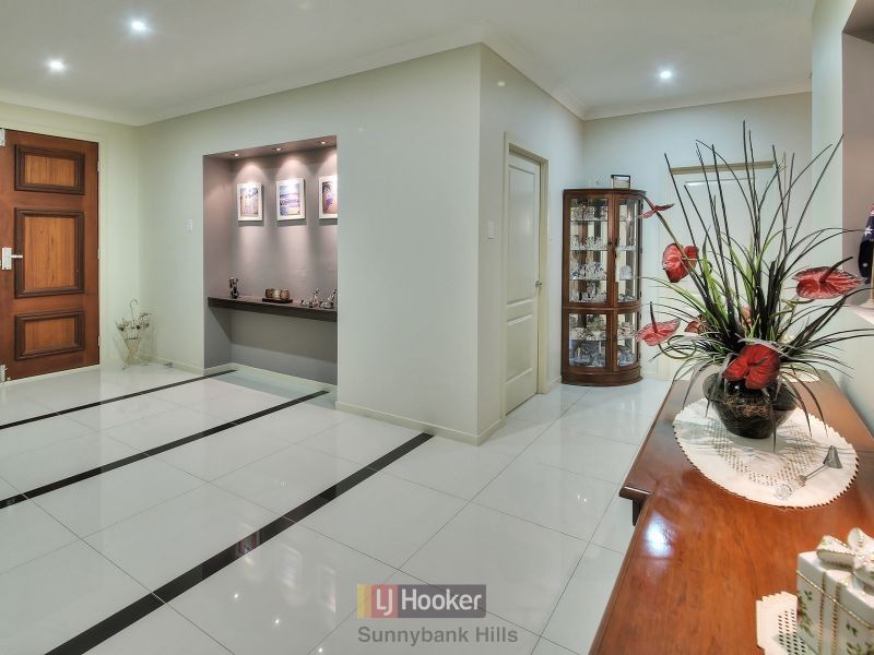 17 Cleveland Place, Stretton QLD 4116