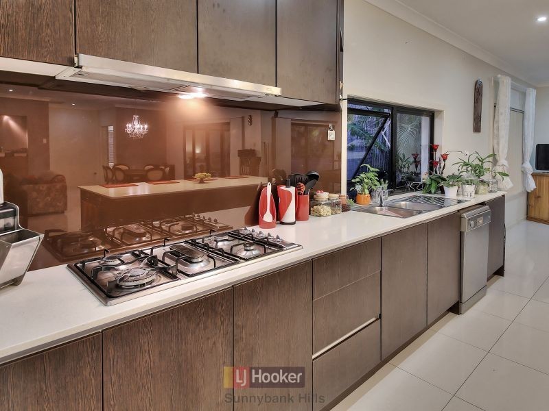 17 Cleveland Place, Stretton QLD 4116