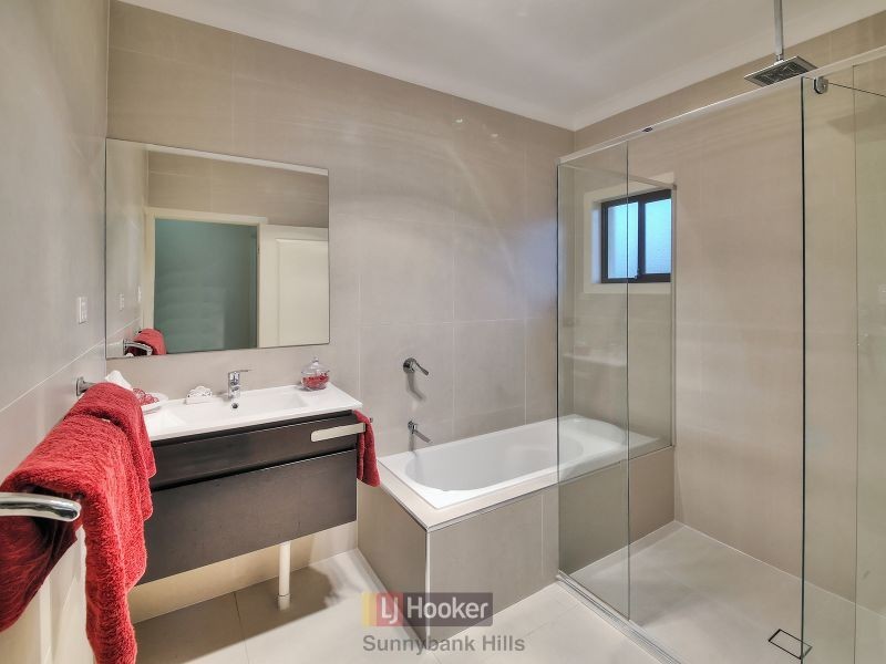 17 Cleveland Place, Stretton QLD 4116