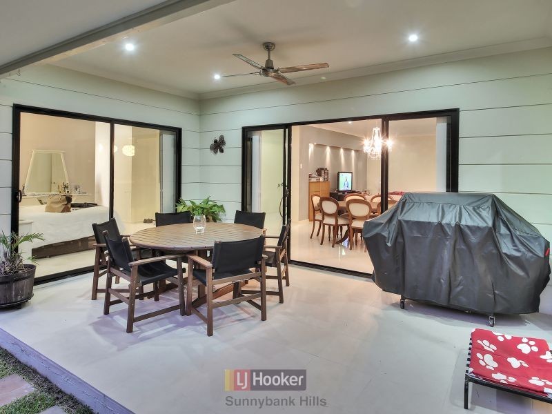 17 Cleveland Place, Stretton QLD 4116