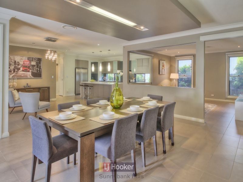 2 Meredith Street, Eight Mile Plains QLD 4113