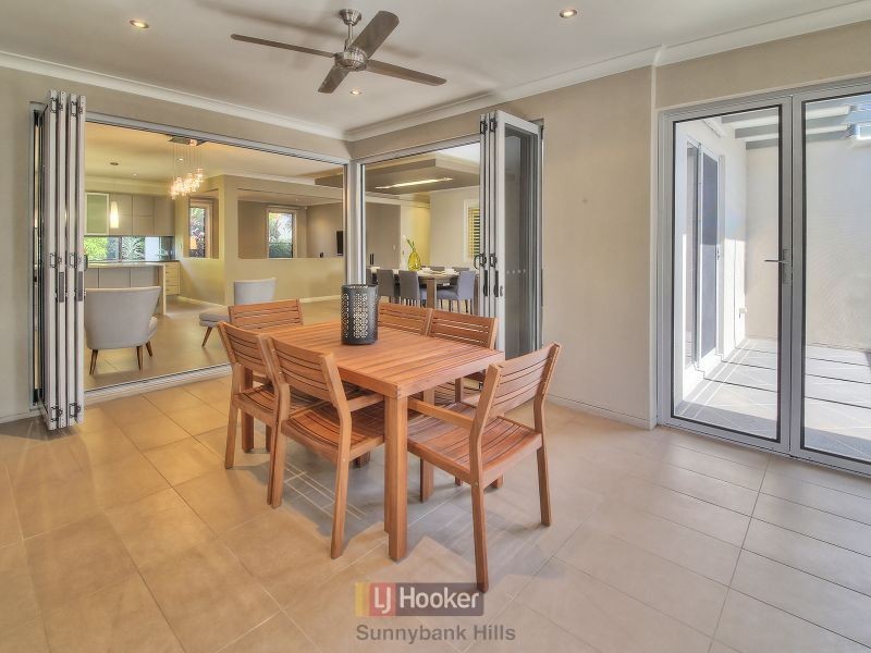 2 Meredith Street, Eight Mile Plains QLD 4113