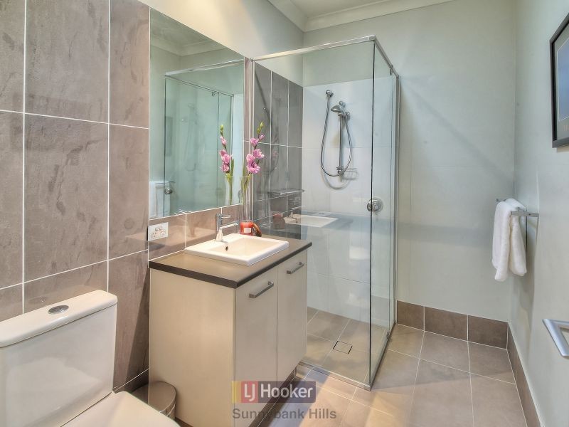 2 Meredith Street, Eight Mile Plains QLD 4113