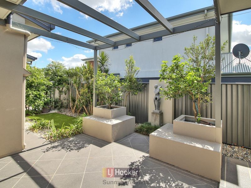 2 Meredith Street, Eight Mile Plains QLD 4113